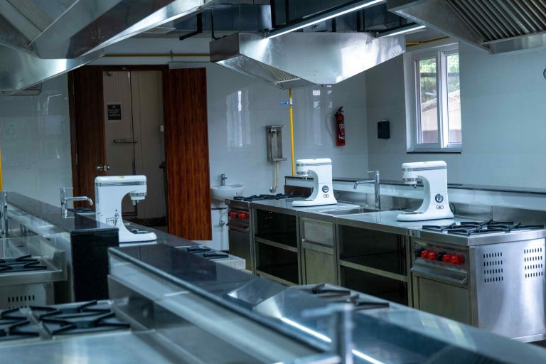 2Student-Lab-and-Production-Kitchen-2