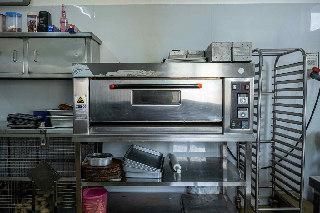2Vegetable-processing-areas-and-bakery